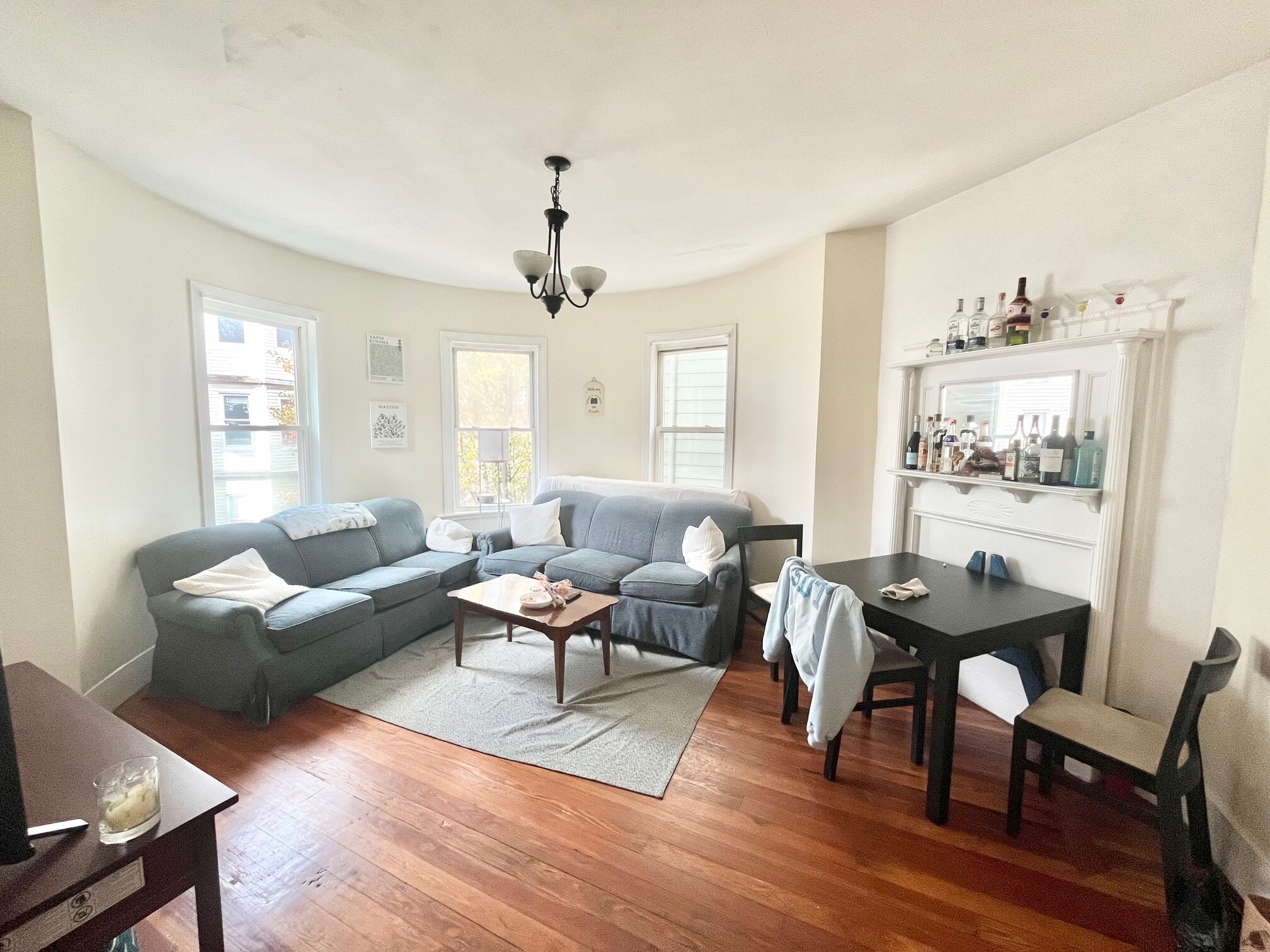 Building Photo - 8 Carmel St