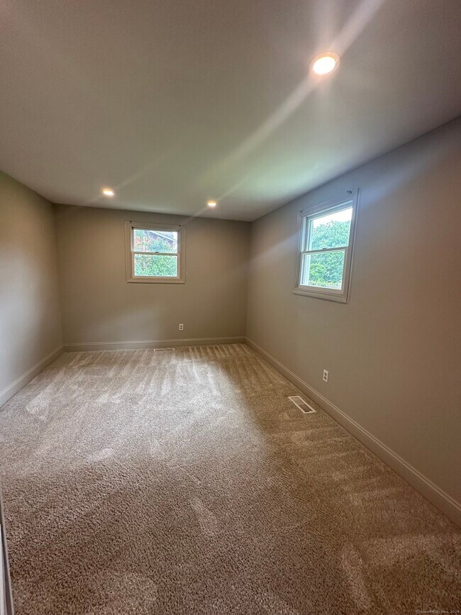 Building Photo - 30 Wiltan Dr