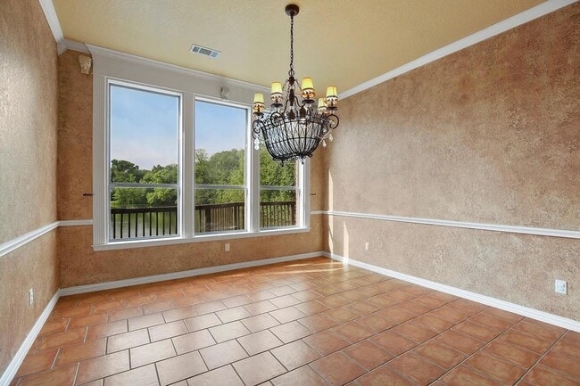 Building Photo - 3103 River Bend Dr