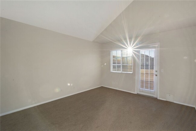 Building Photo - 30 St Michael