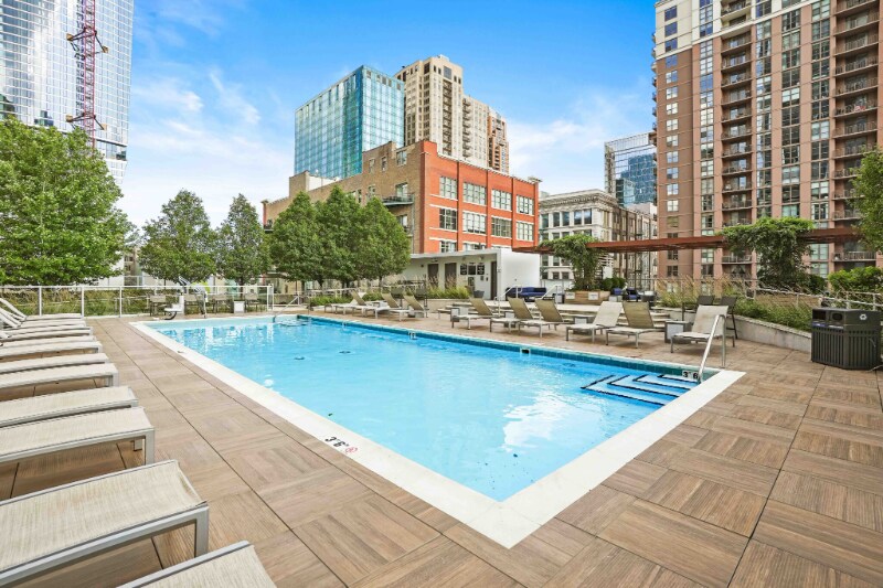 Building Photo - 1001 S State St