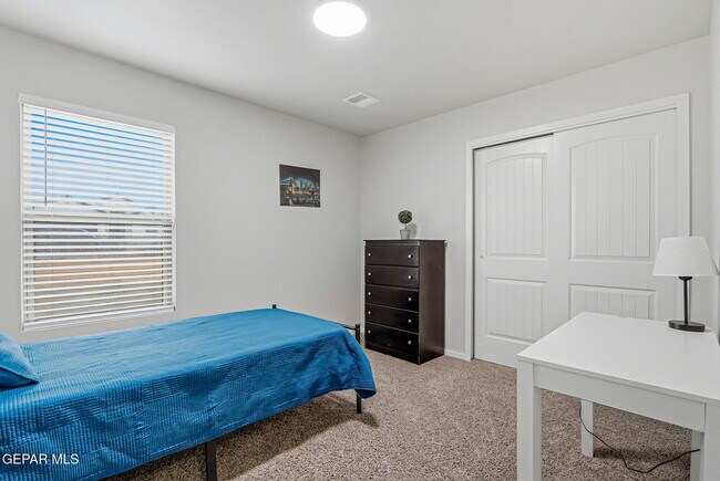 Building Photo - 664 Paseo Modesto Dr