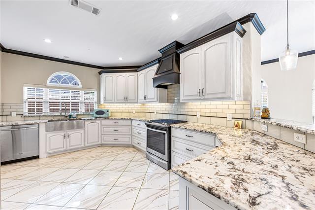 Building Photo - 5602 Willowbrook Dr