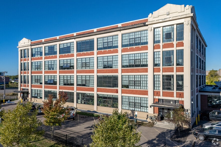 Building Photo - The Mentholatum