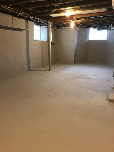 Building Photo - 5154 Cypress St