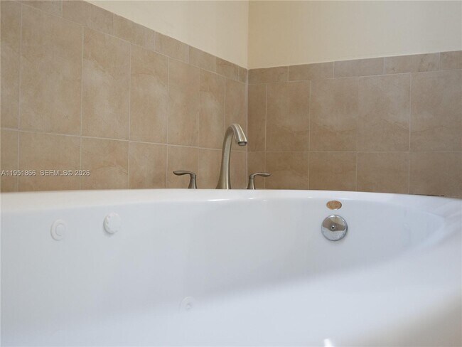 Building Photo - 9895 NW 87th Terrace