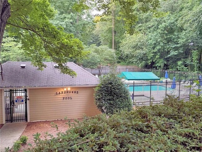 Building Photo - 2329 Milstead Cir NE