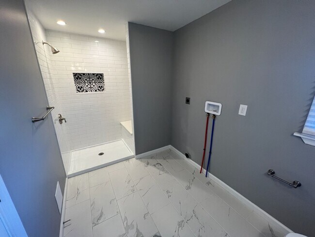 Building Photo - 415-417 Chestnut