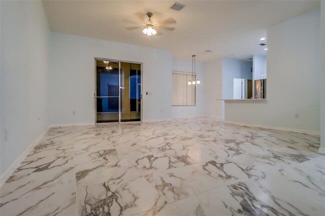 Building Photo - 207 Taylor Bay Ln