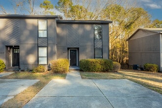 Building Photo - 5717 Aftonshire Dr
