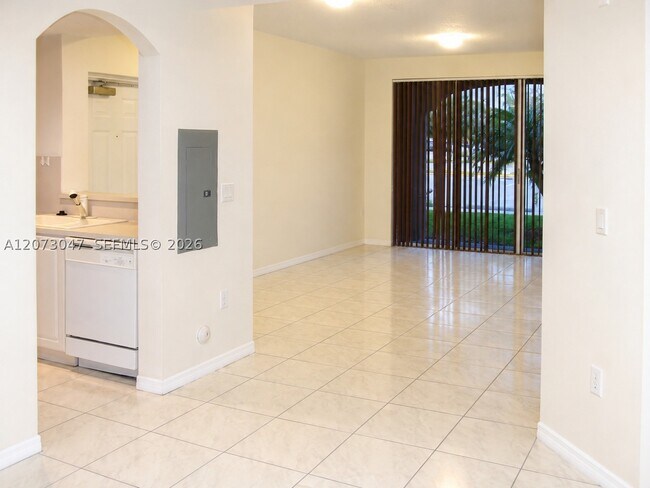 Building Photo - 6630 NW 114th Ave