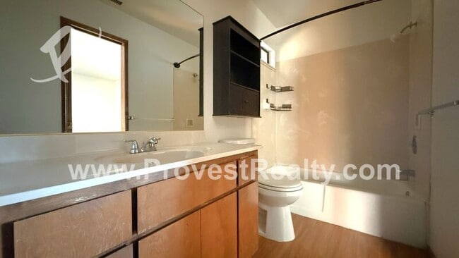 Building Photo - 15727 Tuscola Rd