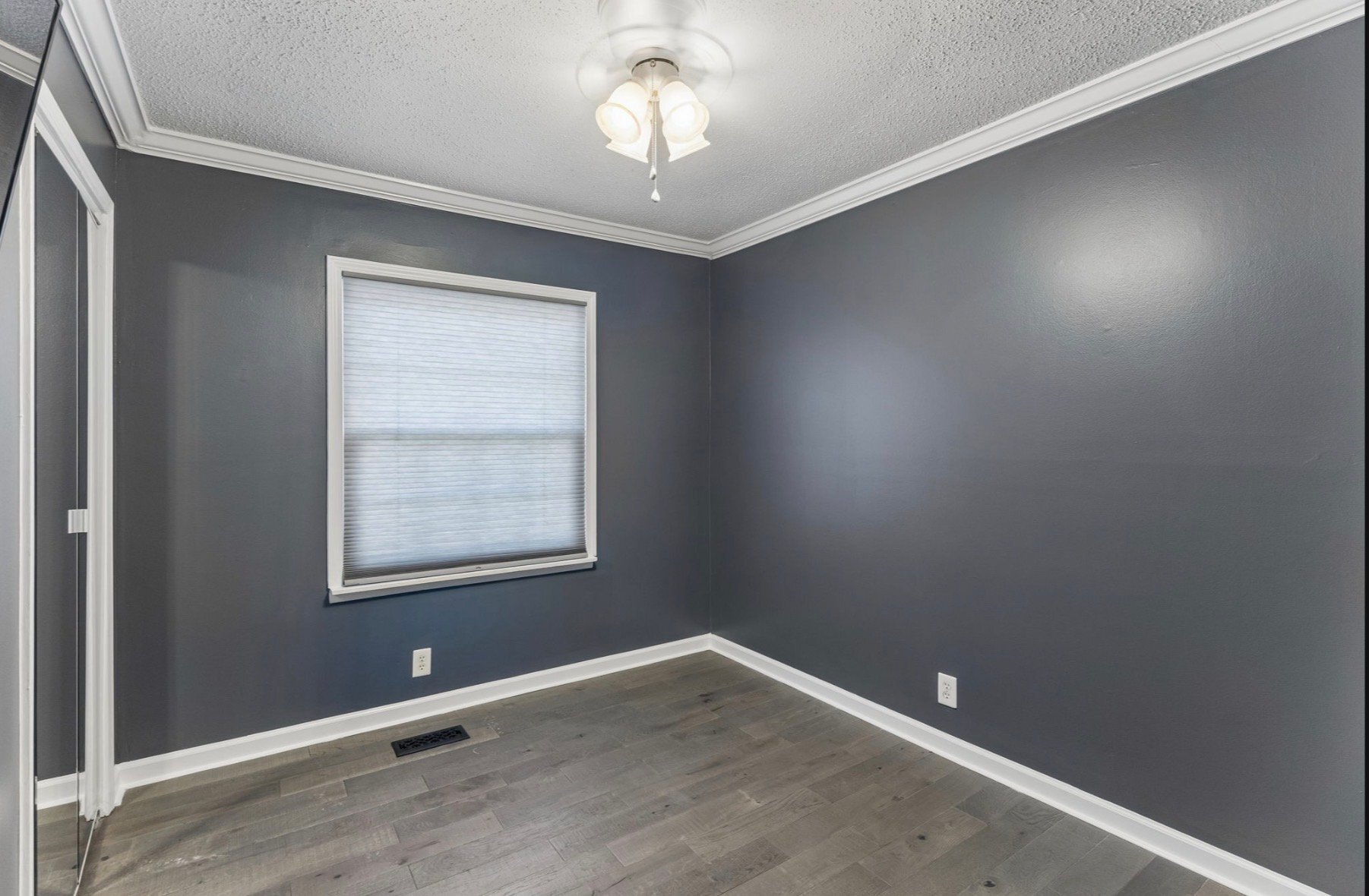 Building Photo - 15 Cedar Creek Dr
