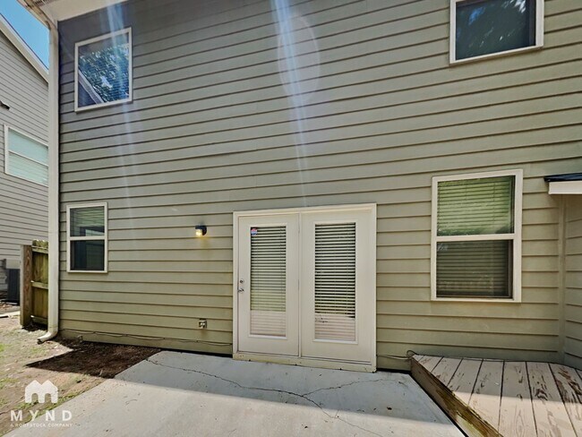 Building Photo - 2557 Kolb Manor Cir SW