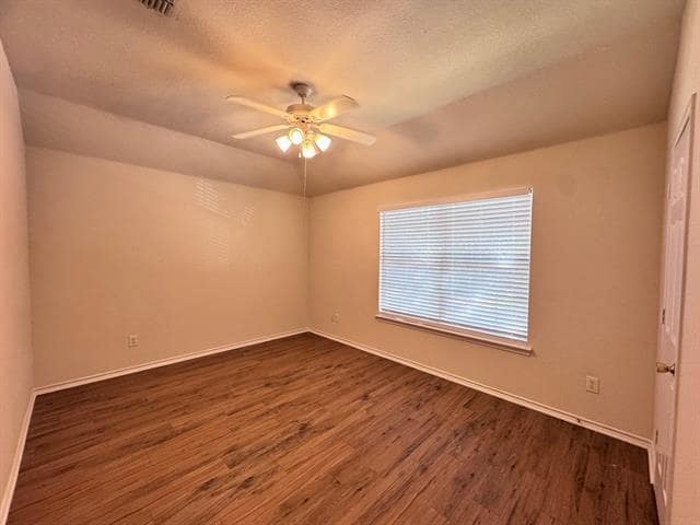 Building Photo - 1317 Hazelwood Dr