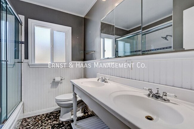 Building Photo - 6533 E Monlaco Rd