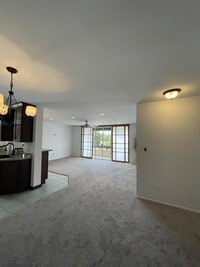 Building Photo - 6455 La Jolla Blvd