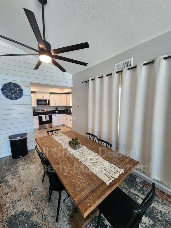 Building Photo - 82190 Waring Way