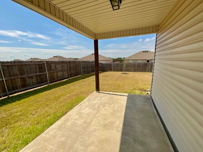 Building Photo - 4401 Olympic Dr