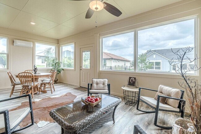 Building Photo - 144 Trotting Bear Ln