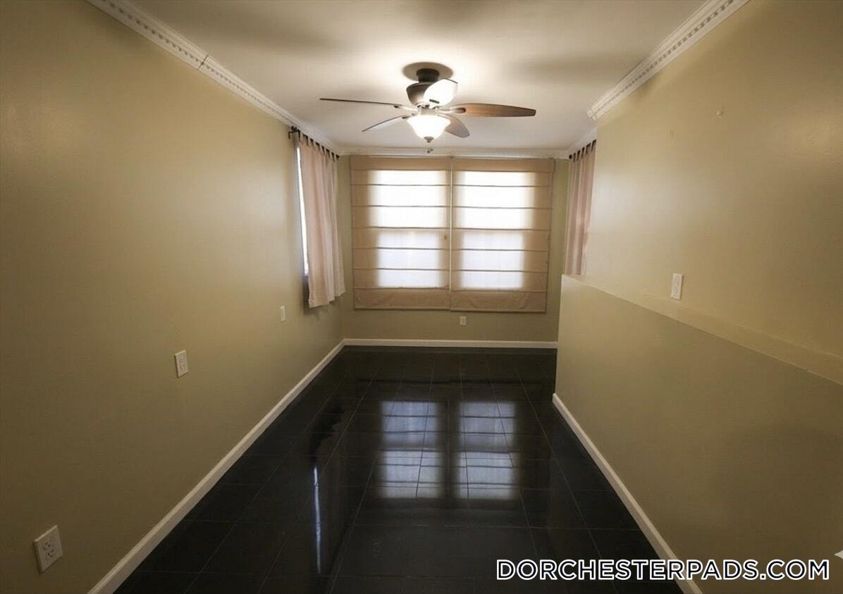 Building Photo - 235 Savin Hill Ave