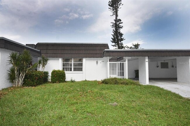 Primary Photo - 3961 Ashwood Ln