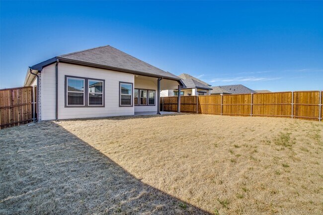Building Photo - 6231 Tawakoni Ln