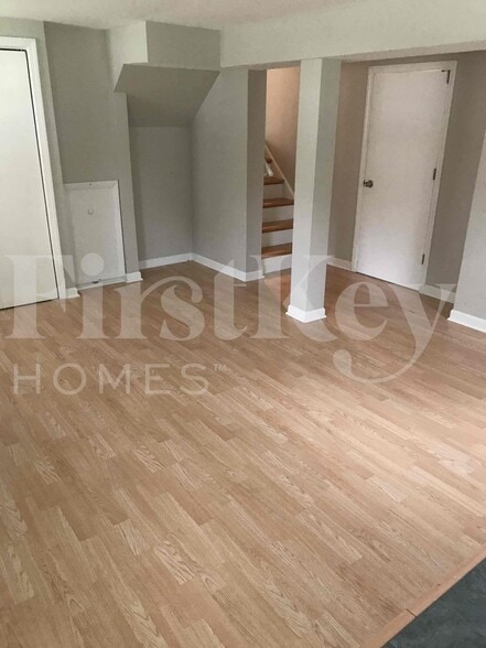 Building Photo - ON132 Cottonwood Dr