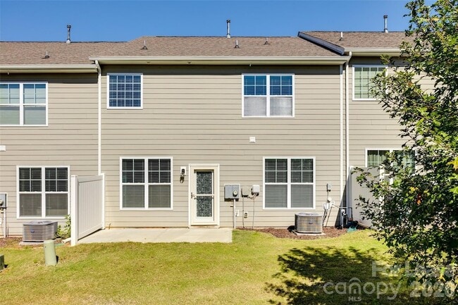 Building Photo - 1412 Bramblewood Dr