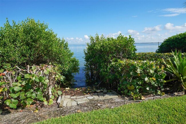Building Photo - 350 Gulf of Mexico Dr