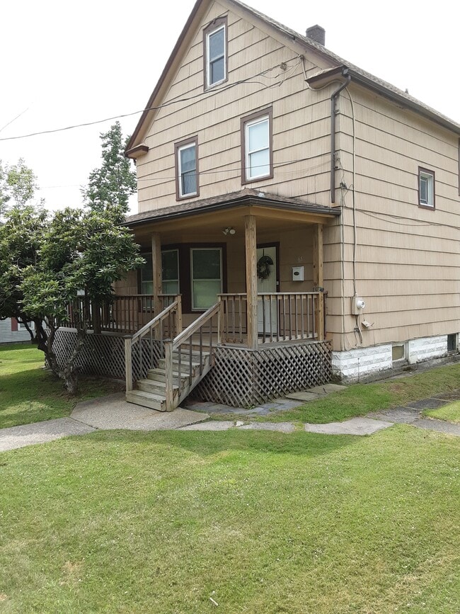 Primary Photo - 65 Liberty St