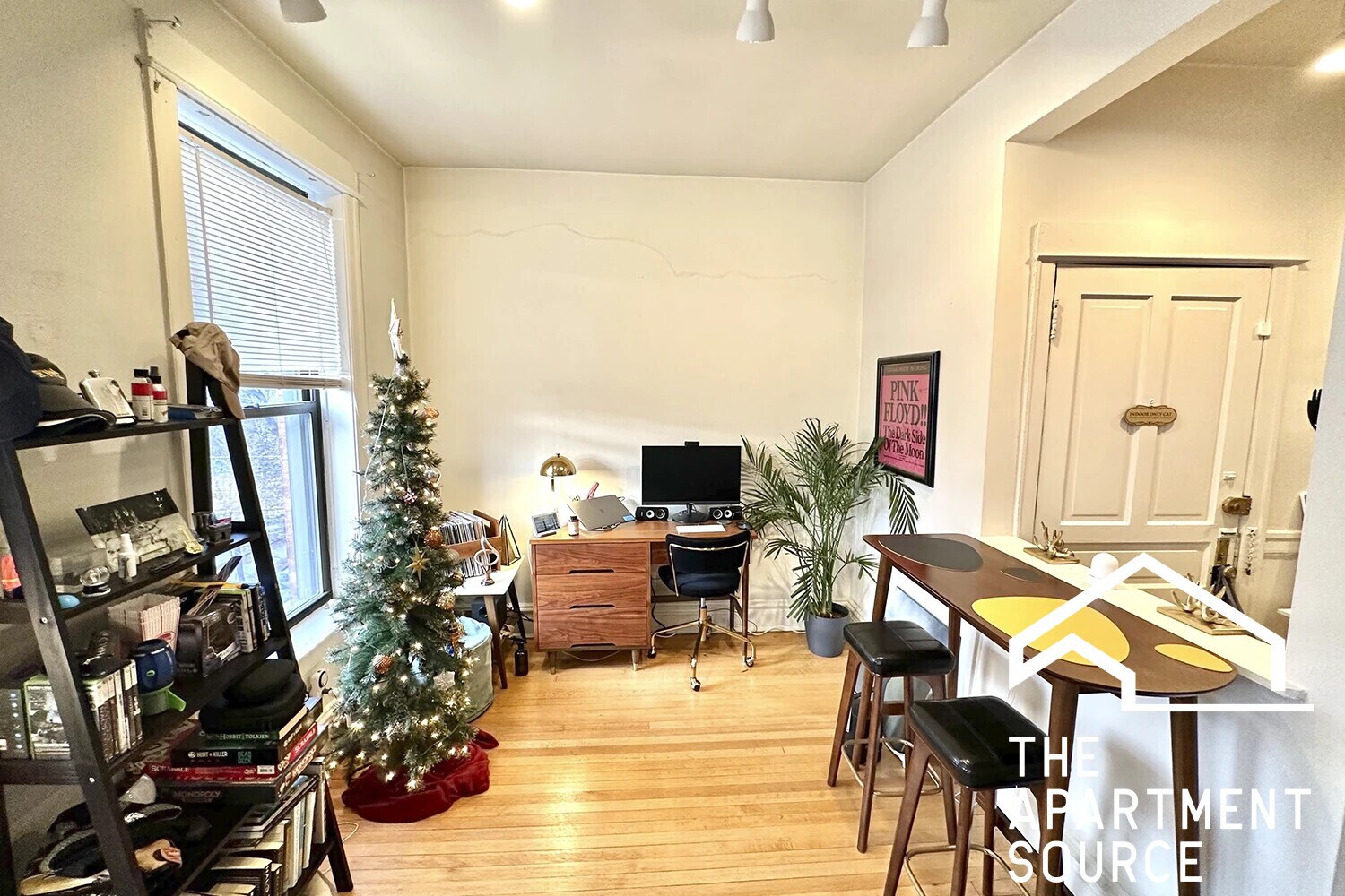 Building Photo - 2909 N Mildred Ave