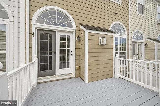 Building Photo - 3706 Singleton Terrace