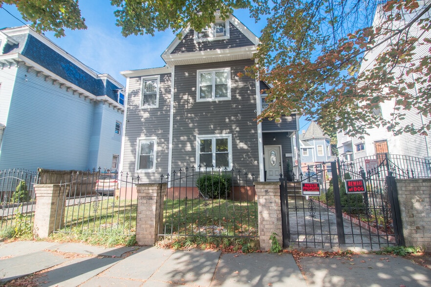 front - 187-189 Littleton Ave