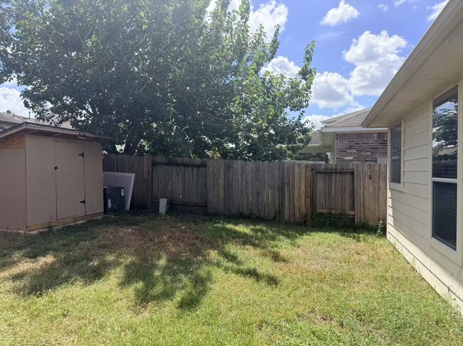 Building Photo - 26327 Whittmore Fields Dr