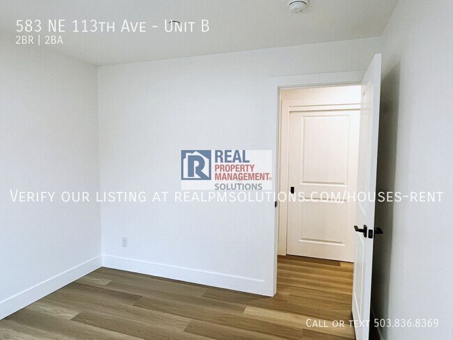 Building Photo - 583 NE 113th Ave