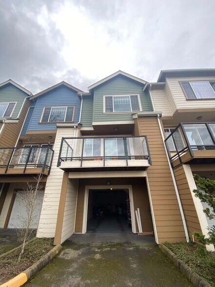Building Photo - 5957 185th Ct NE
