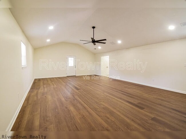 Building Photo - 277 S Mt Pleasant Rd