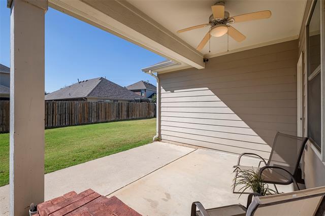 Building Photo - 15521 Landing Creek Ln