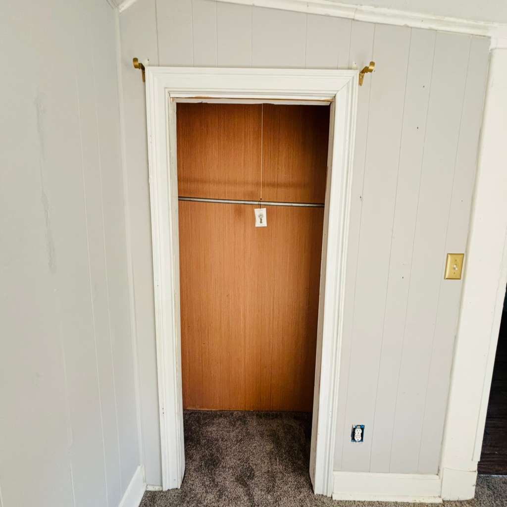 Building Photo - 17 School Rd