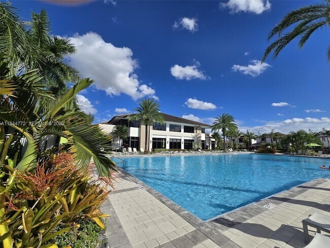 Building Photo - 4636 NW 84th Ave