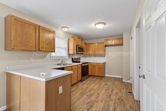 Building Photo - 54 Deer Grove Dr