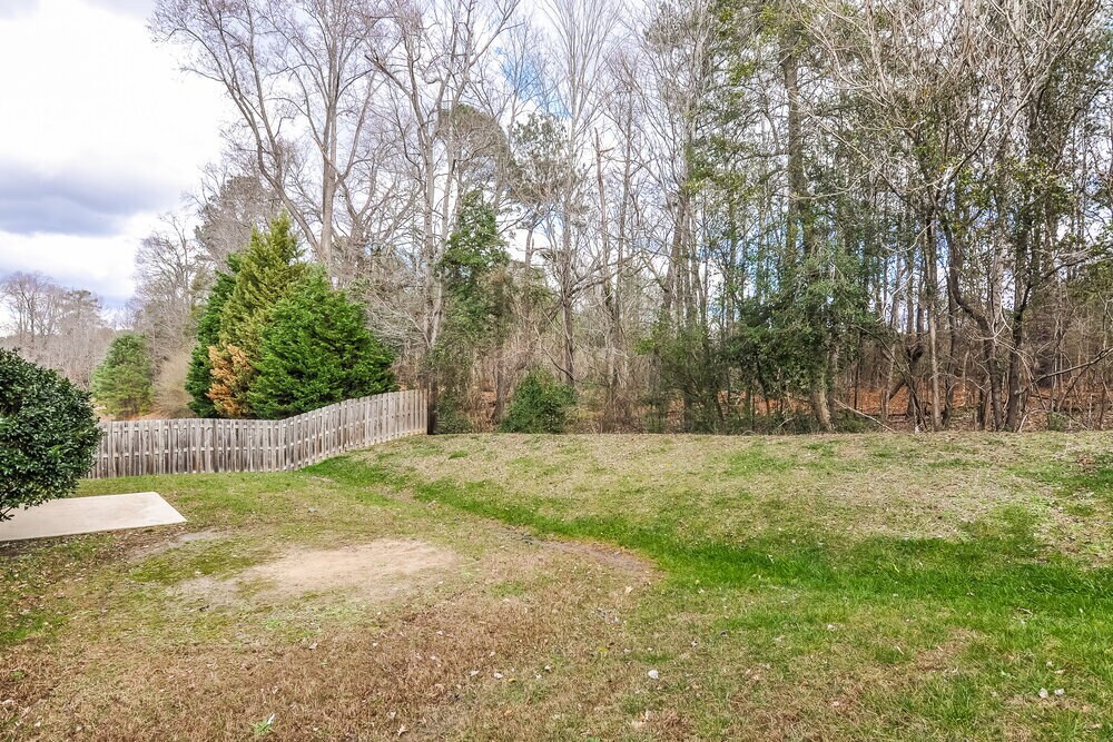 Building Photo - 4049 Laurel Glen Dr