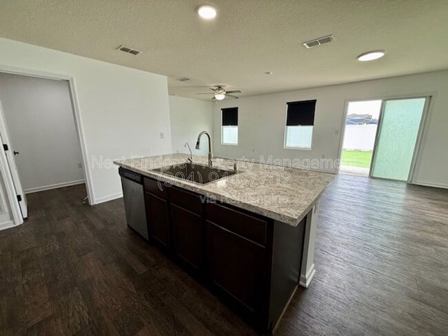 Building Photo - 3640 Alta Lakes Blvd