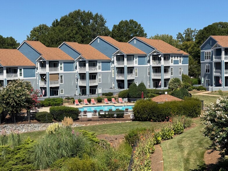 Building Photo - 1133 Torrence Cir