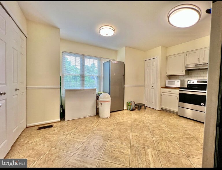 Building Photo - 9632 Hadleigh Ct