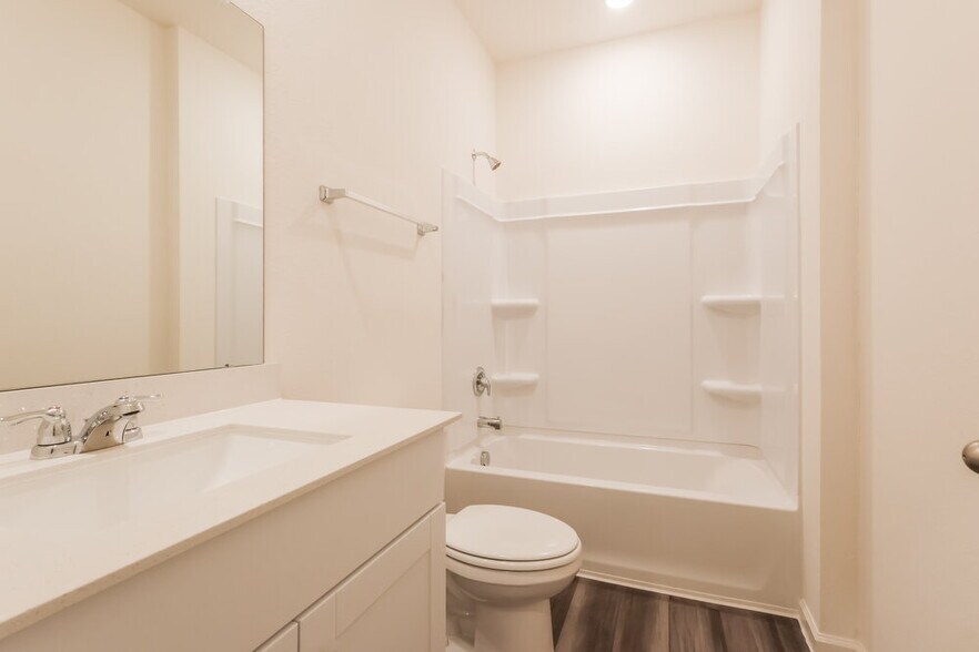 Building Photo - 440 Harlow Dr