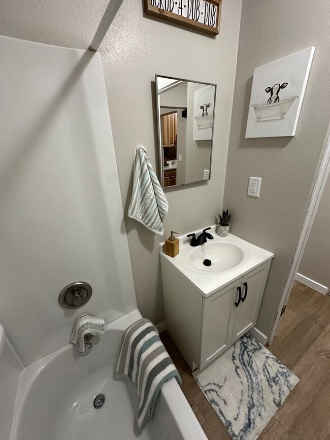 Building Photo - 1126-1128 Byron Ave.