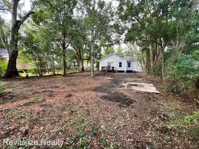 Building Photo - 3 br, 2 bath House - 1253 Cottrell Street