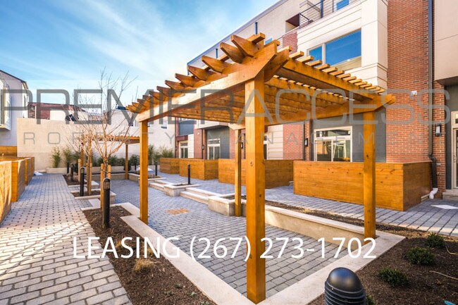 Building Photo - 919 N 5th St